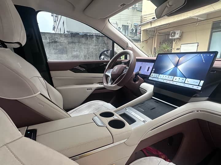 Фото 7 - BYD Xia