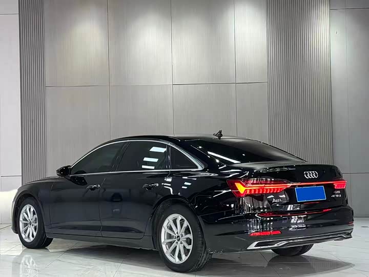 Zdjęcie 4 - Audi A6L