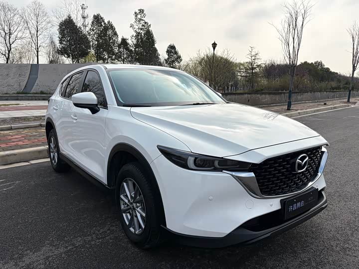 Photo 3 - Mazda CX-5