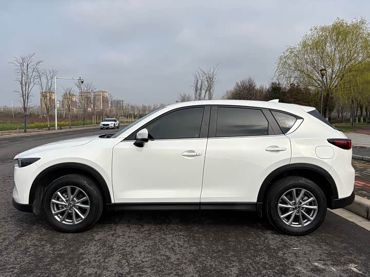 Photo 8 - Mazda CX-5