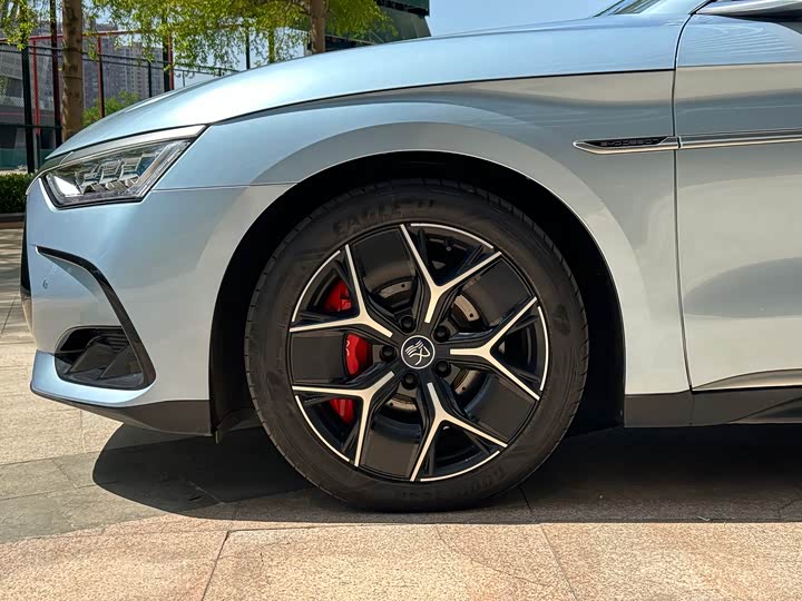 Фото 5 - BYD Han