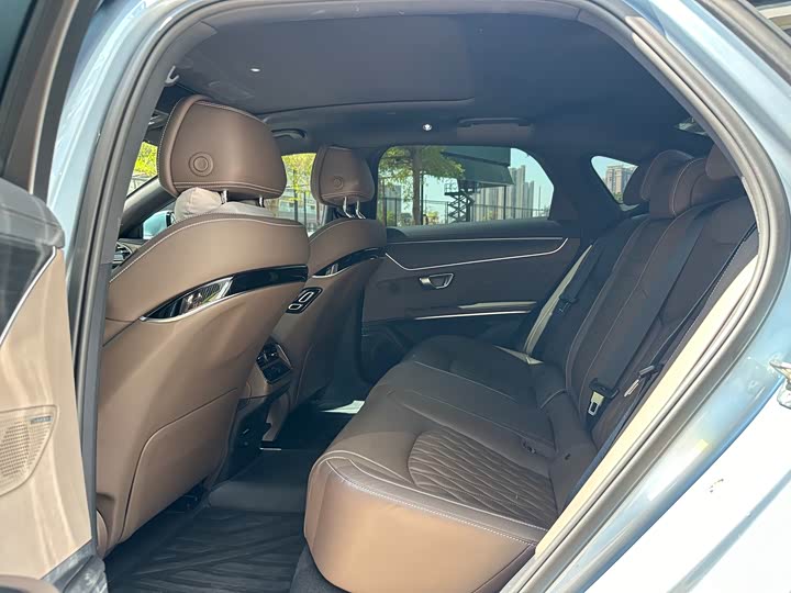 Фото 8 - BYD Han