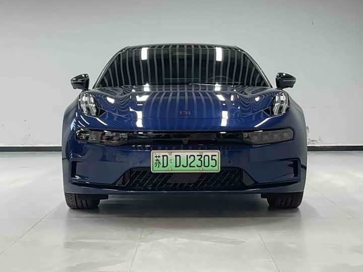 Фото 2 - Zeekr 001