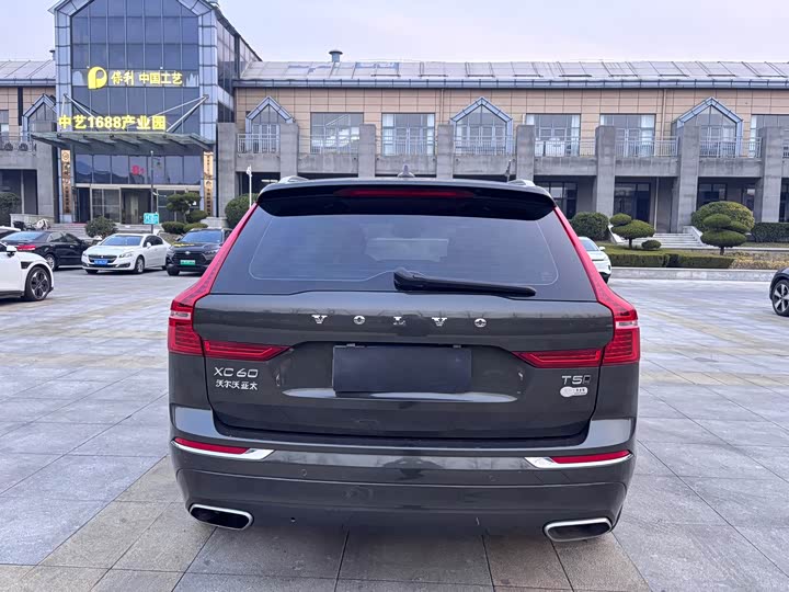 Фото 5 - Volvo XC60