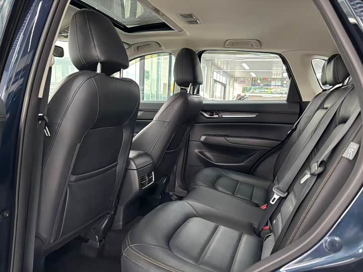 Photo 6 - Mazda CX-5