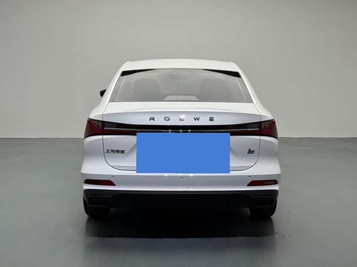 Фото 5 - Roewe i5