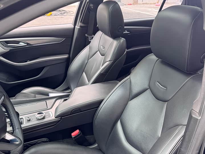 Photo 9 - Cadillac CT5