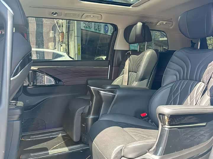 Фото 6 - GAC Trumpchi M8