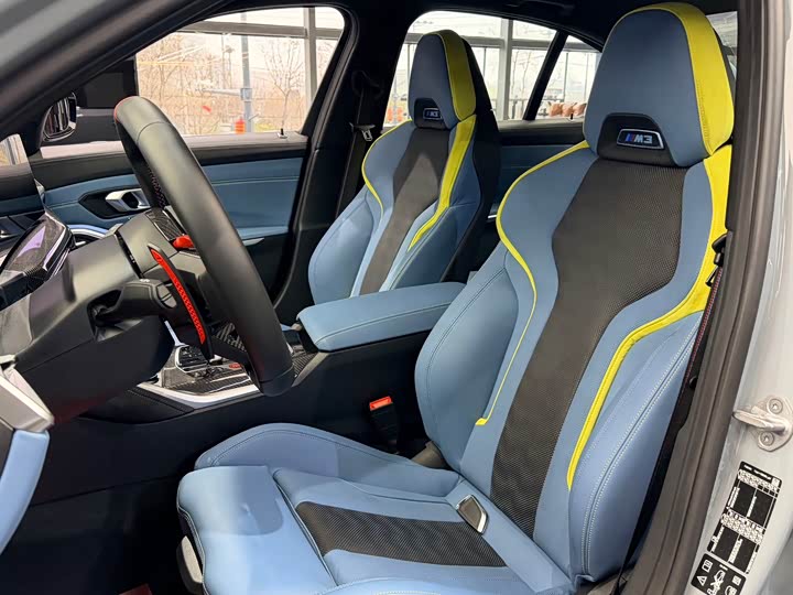 BMW M3 2024 2024款 M3四门轿车 M xDrive 雷霆版
