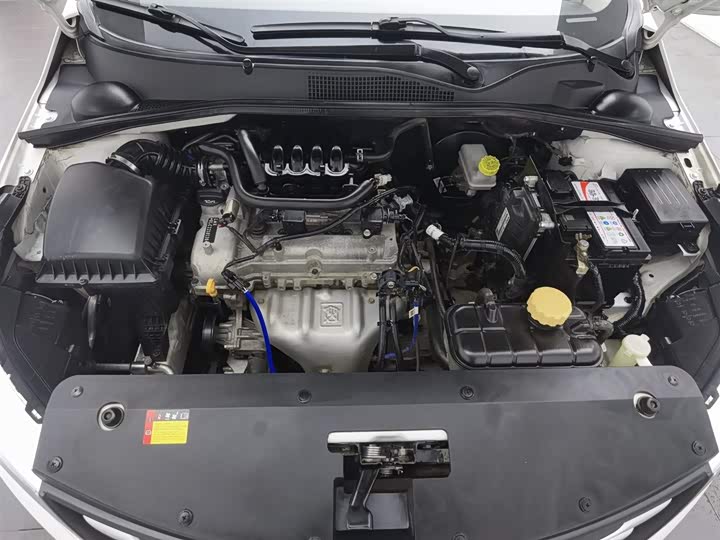 Фото 6 - Baojun 310