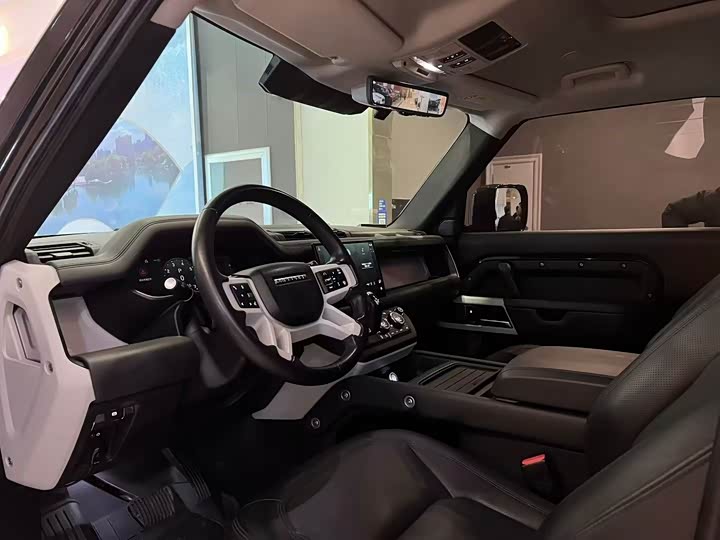 Фото 4 - Land Rover Defender