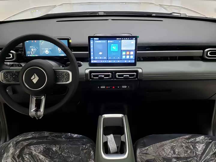 Фото 9 - Baojun Yep Plus