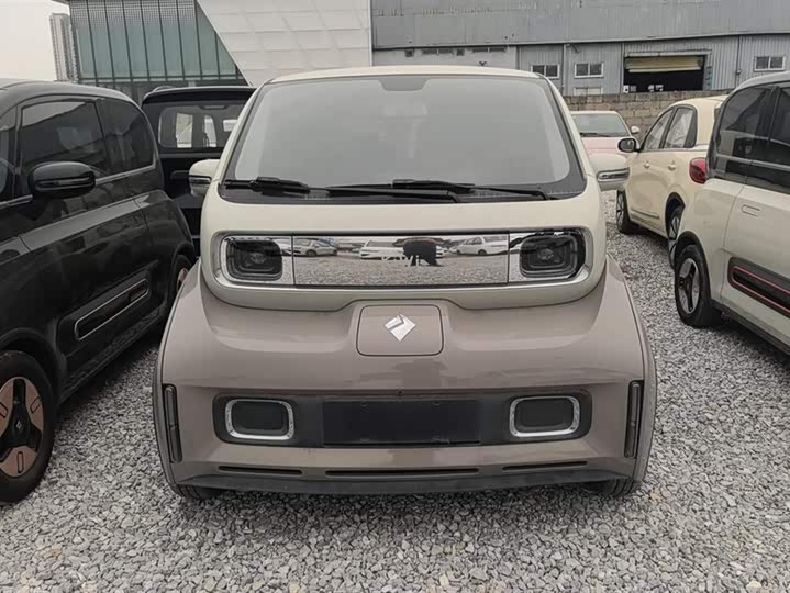 Photo 2 - Baojun KiWi EV