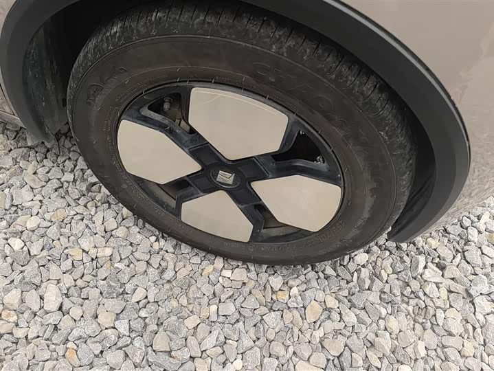 Photo 6 - Baojun KiWi EV