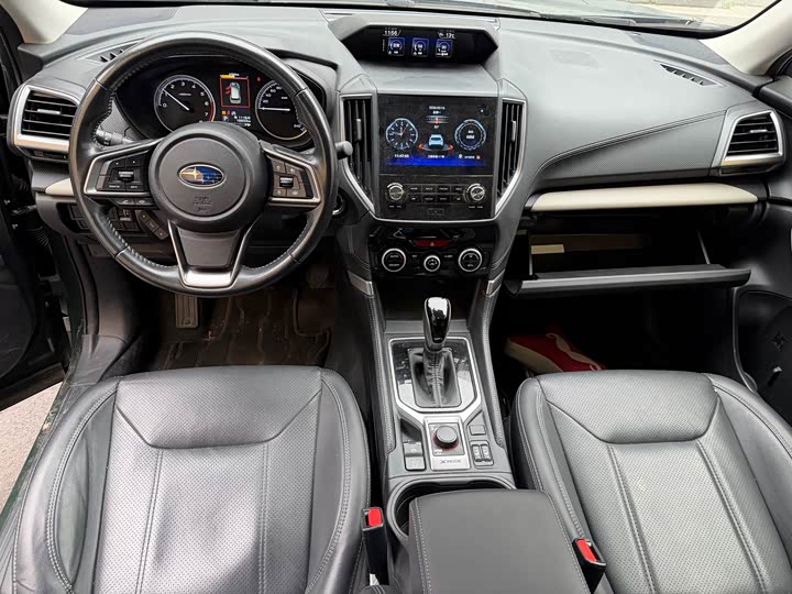 Фото 4 - Subaru Forester