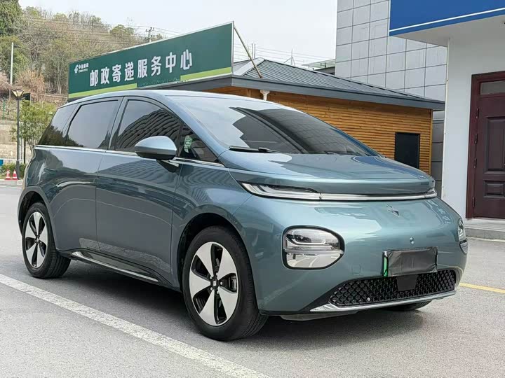 Фото 1 - Baojun Yunduo