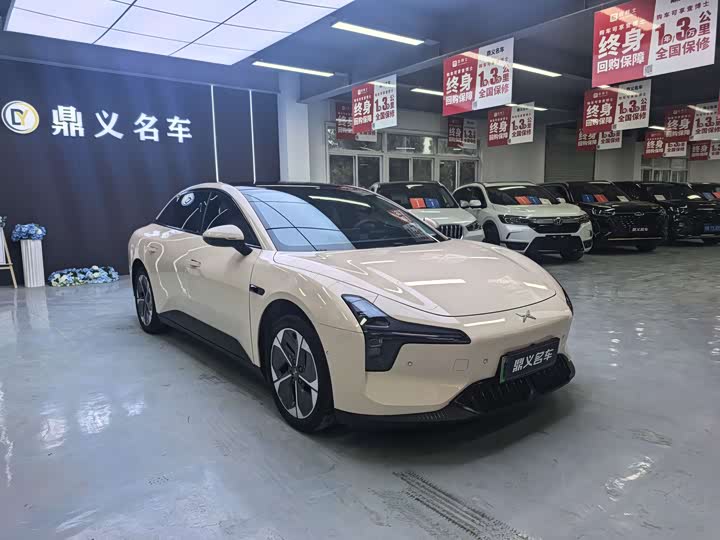 Фото 2 - XPeng Mona M03