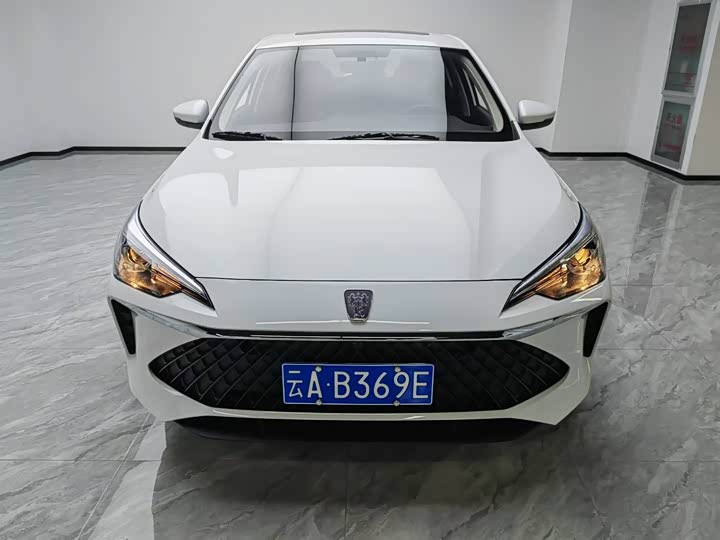 Фото 2 - Roewe i5