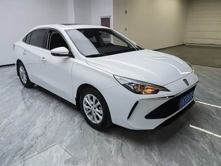 Фото 3 - Roewe i5