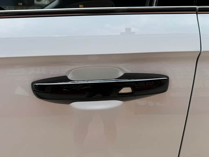 Фото 7 - Geely Preface