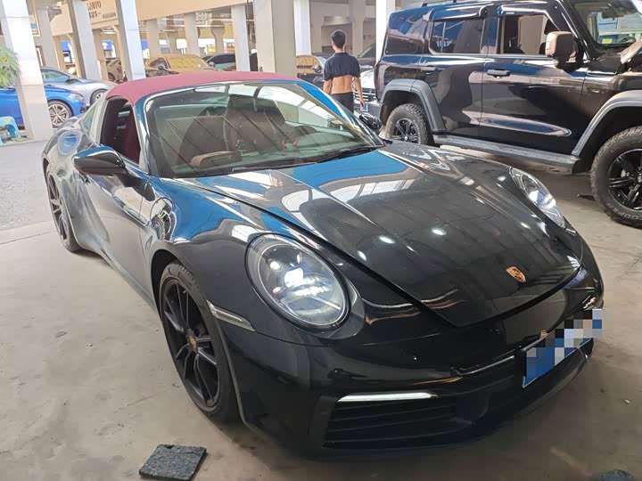 Фото 2 - Porsche 911