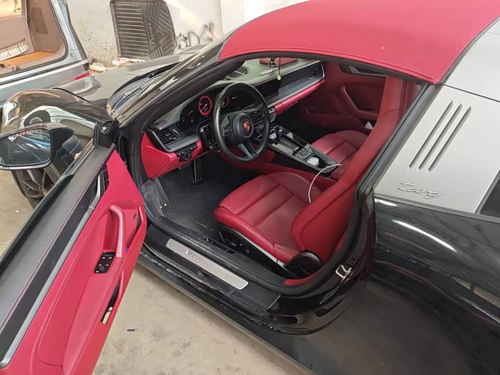 Фото 4 - Porsche 911