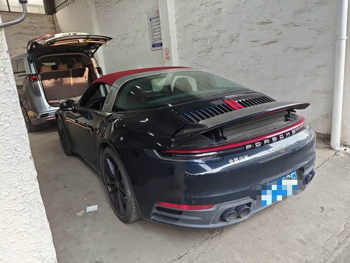 Фото 9 - Porsche 911