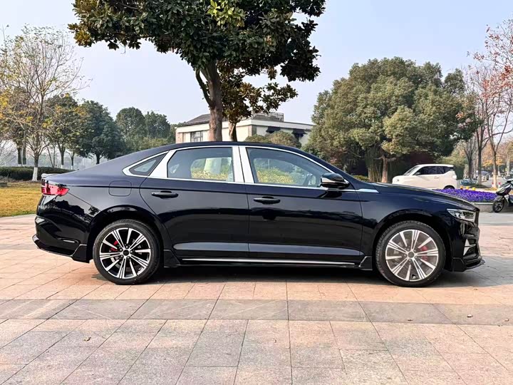 Фото 4 - Geely Preface