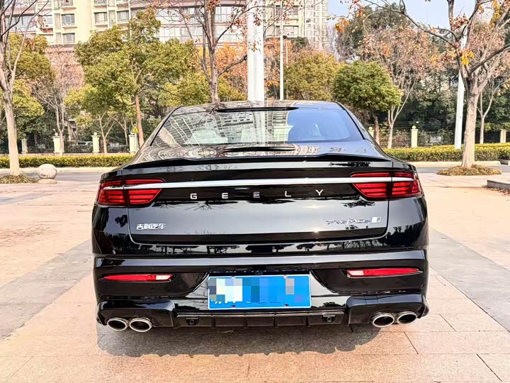 Фото 6 - Geely Preface