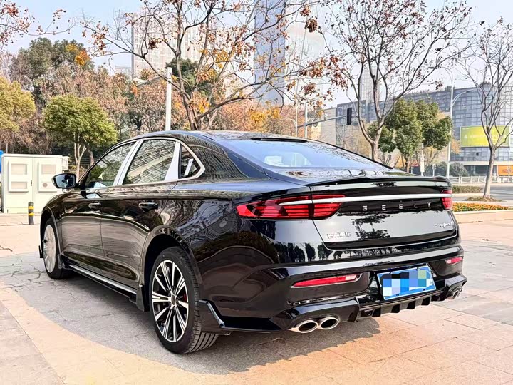 Фото 7 - Geely Preface