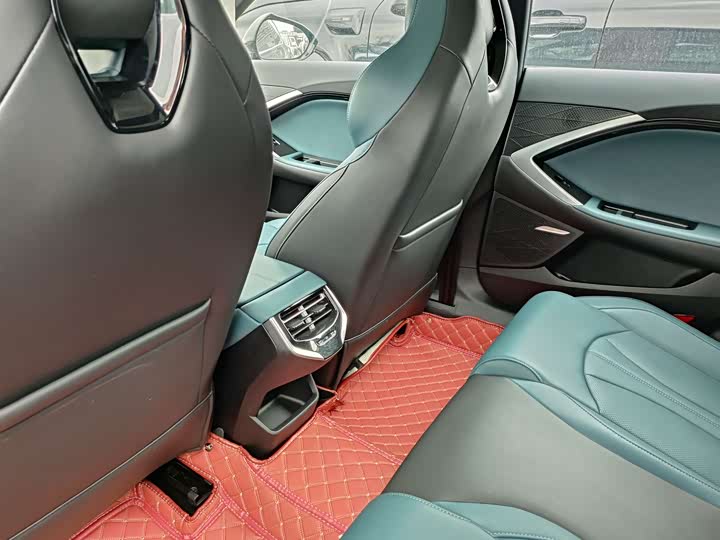 Фото 9 - MG Motor 7