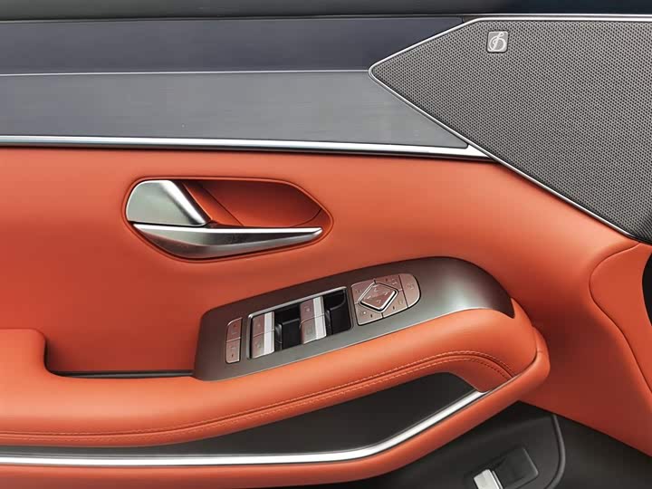 Photo 9 - BYD Tang L