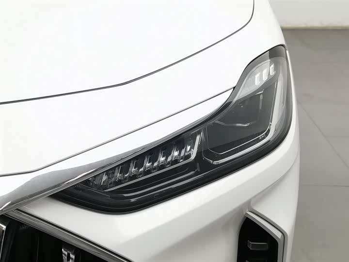 Photo 7 - Jetour X70 Plus