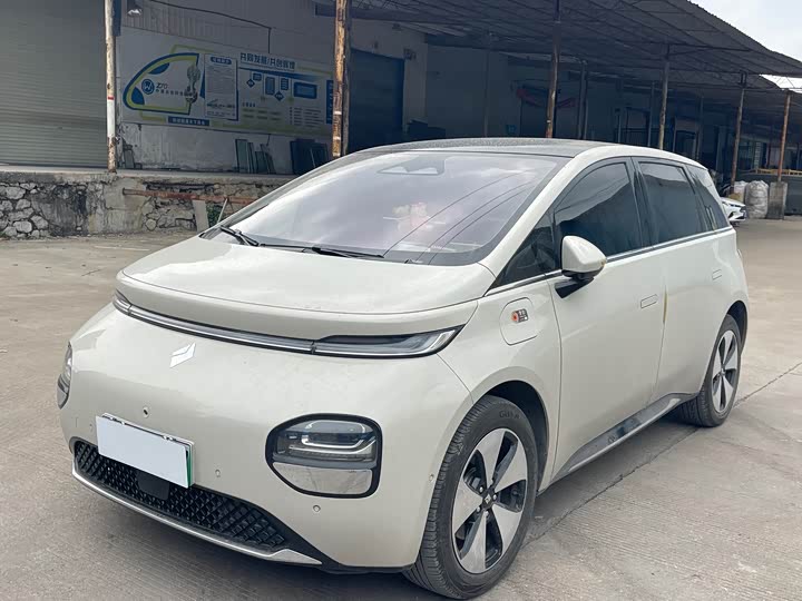 Фото 1 - Baojun Yunduo