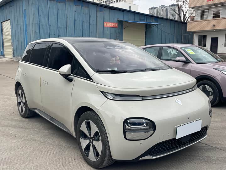 Фото 3 - Baojun Yunduo