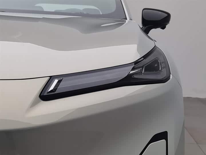 Фото 7 - Changan Deepal S05