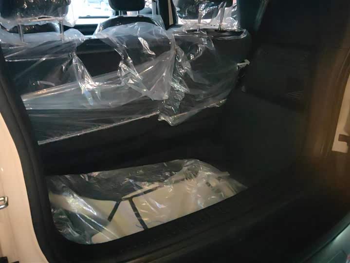 Фото 4 - Baojun Yep Plus