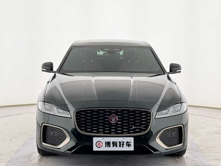 Фото 2 - Jaguar XF L