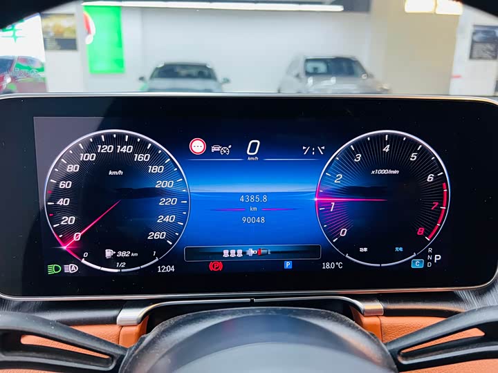 Фото 7 - Mercedes-Benz S-Class