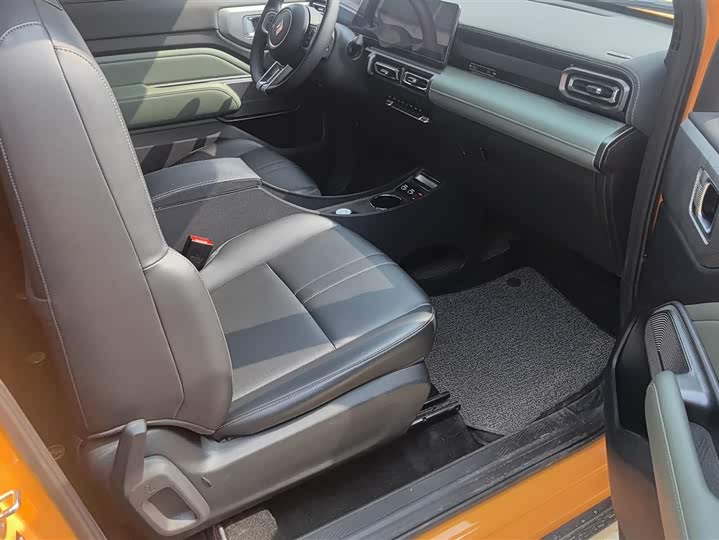 Фото 8 - Baojun Yep