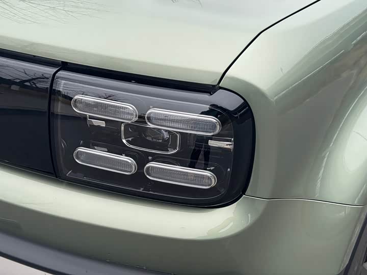 Photo 5 - Baojun Yep Plus