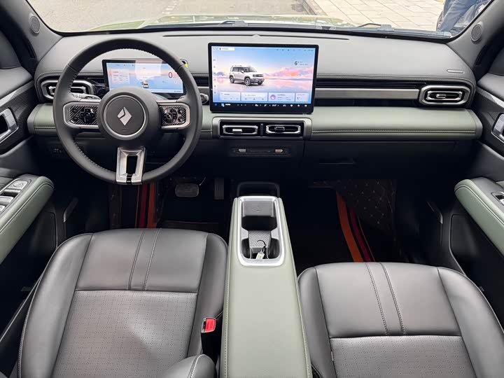 Photo 9 - Baojun Yep Plus