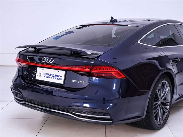 Фото 8 - Audi A7