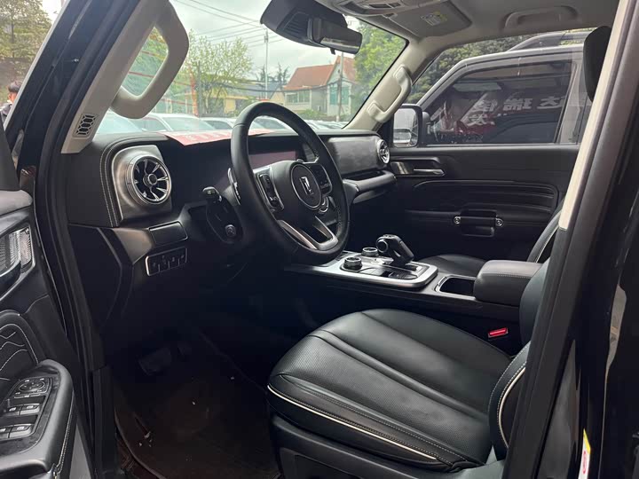 Фото 4 - Tank 300