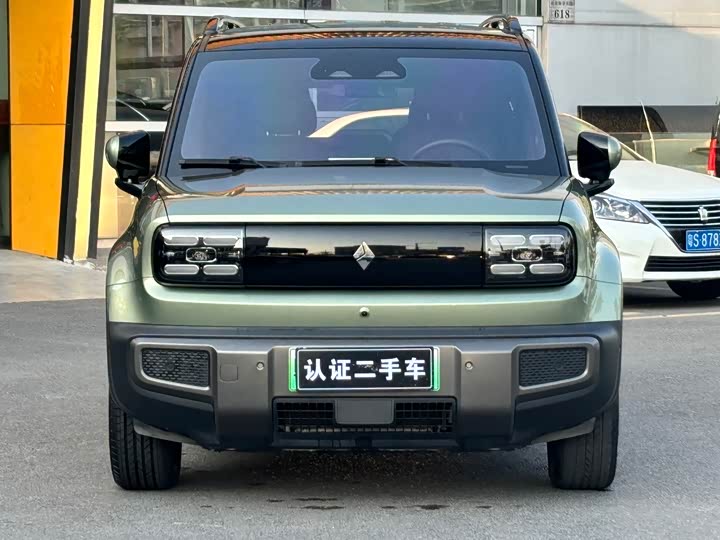 Photo 2 - Baojun Yep Plus