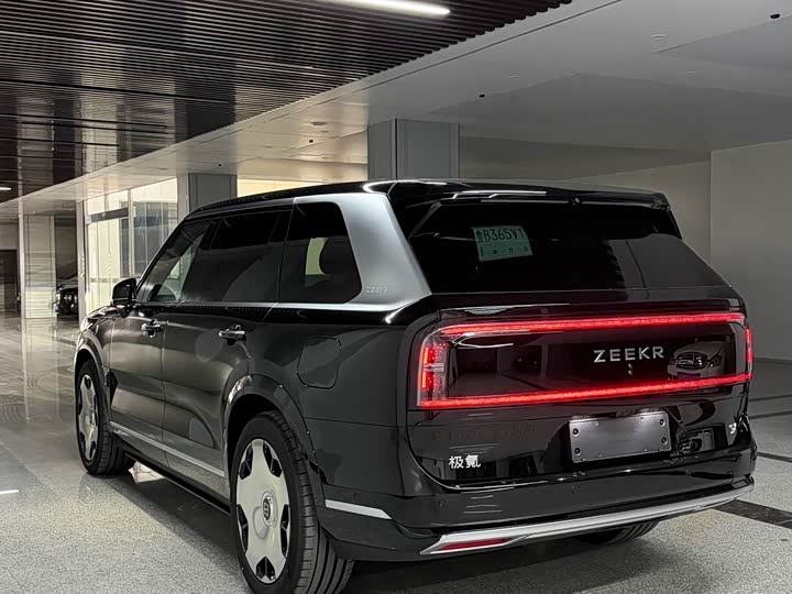 Фото 7 - Zeekr 9X