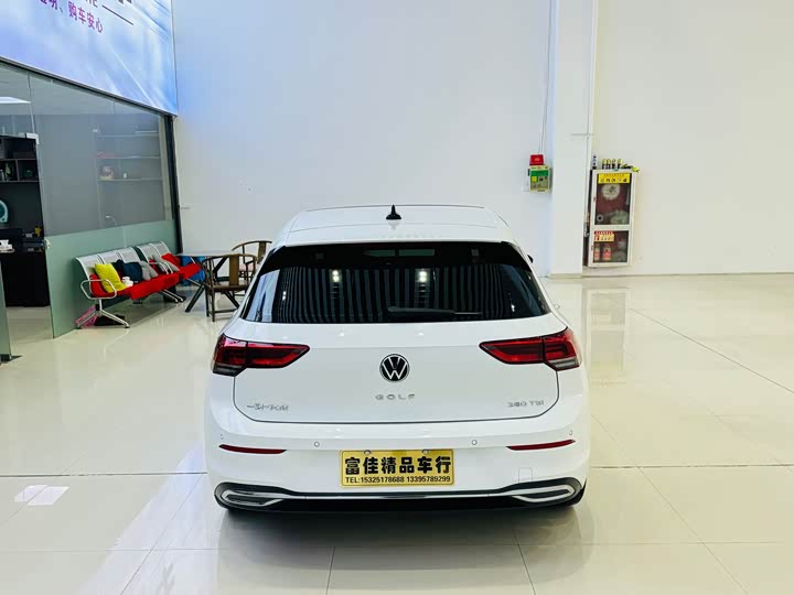 Фото 4 - Volkswagen Golf