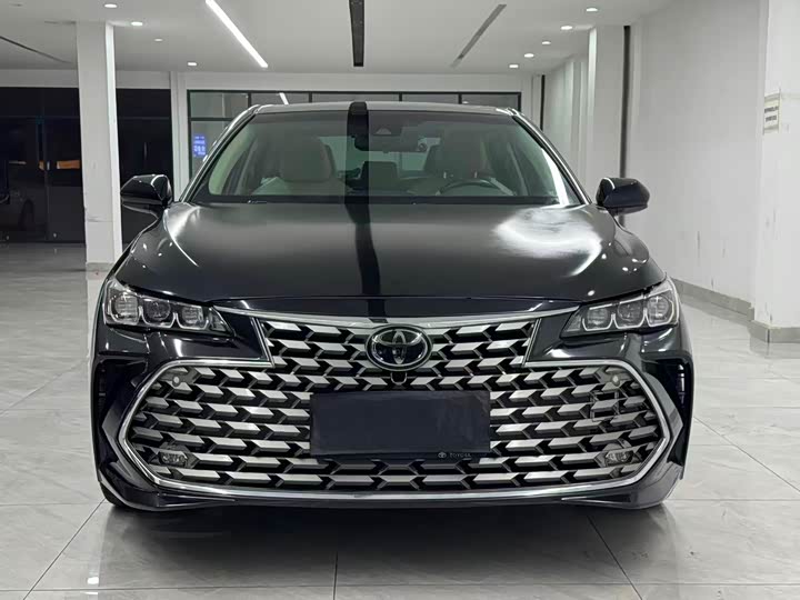 Фото 2 - Toyota Avalon