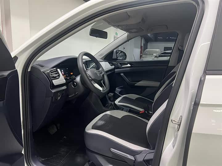 Volkswagen Tharu 2026 2026款 新锐 1.5L 锐进版