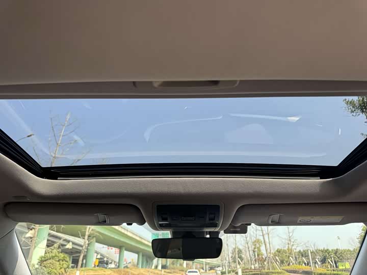 Фото 6 - Lexus RX